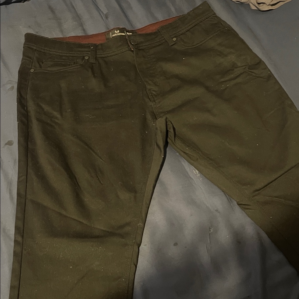 Men's Classic Olive Khakis